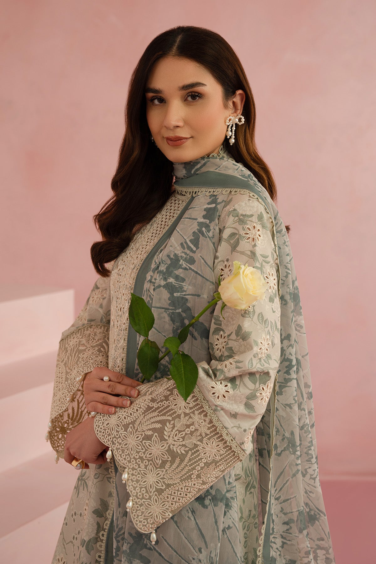 Afrozeh Floral Charm Lawn`25 AL#04