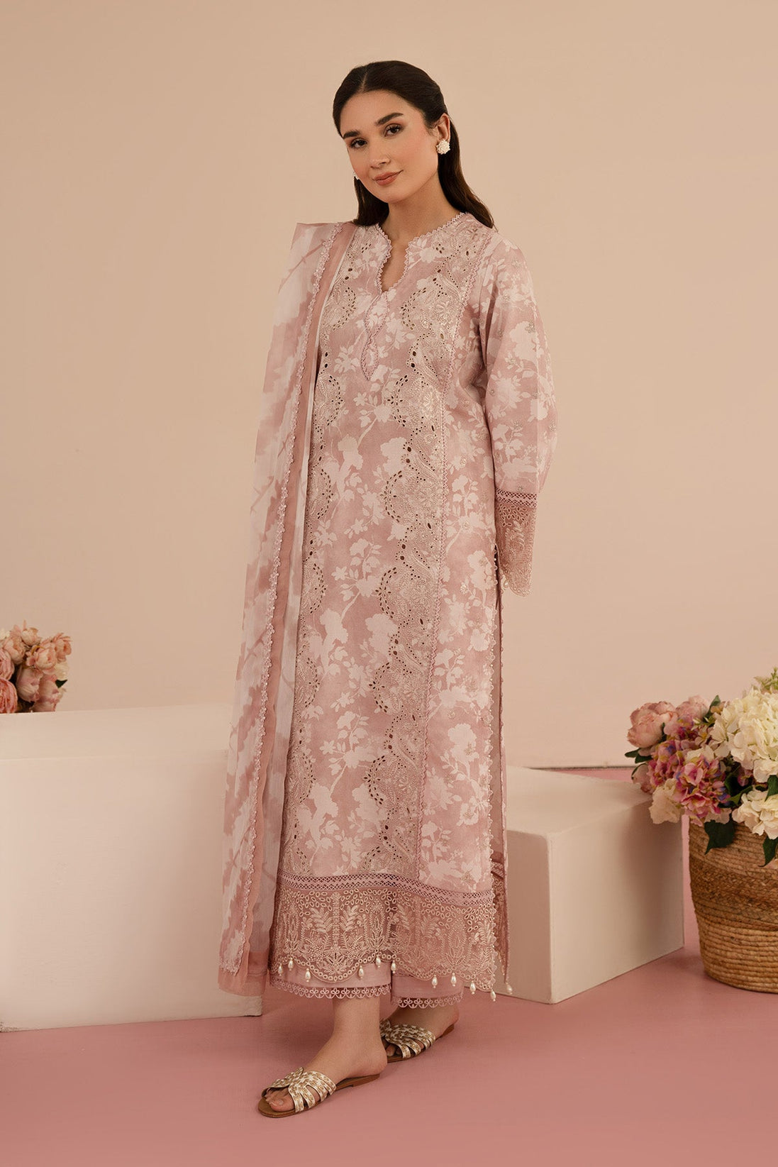 Afrozeh Floral Charm Lawn`25 AL#08