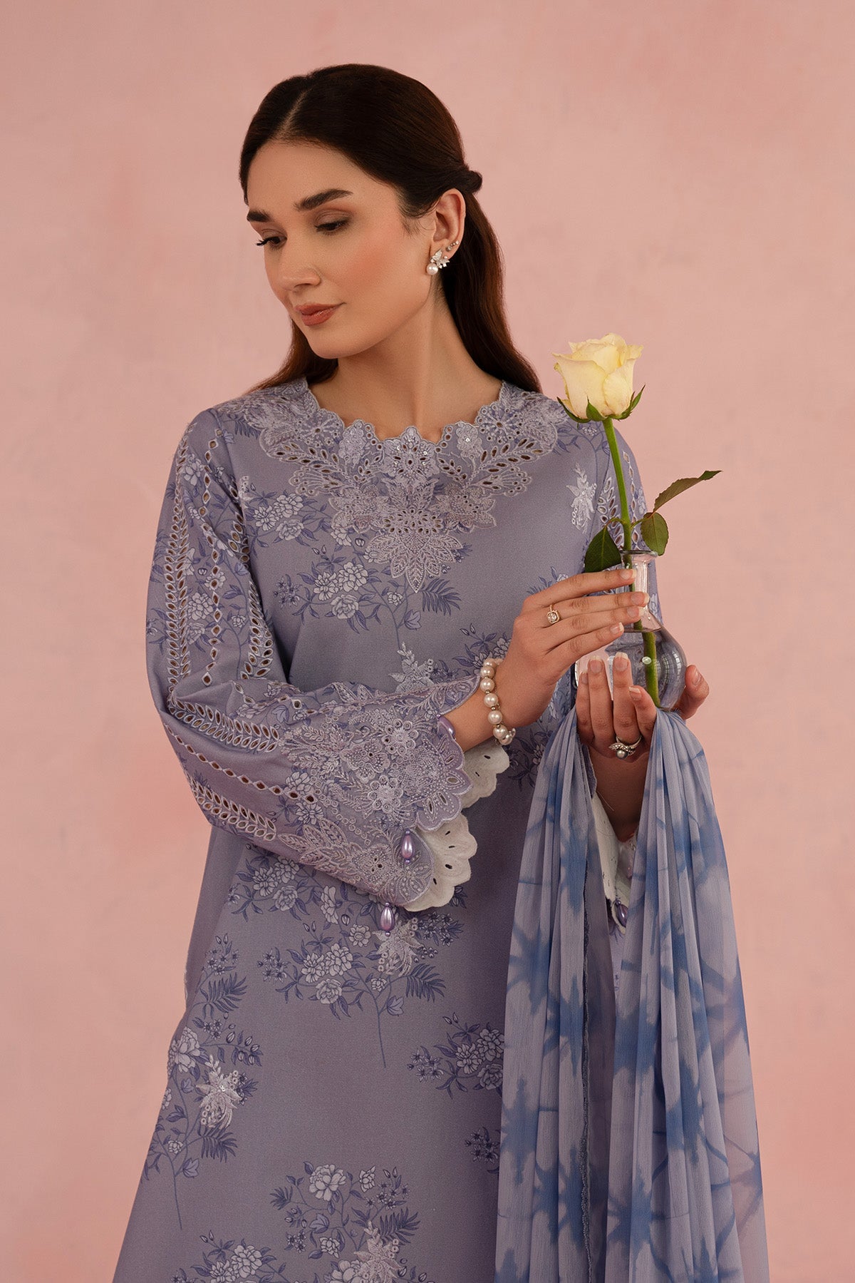 Afrozeh Floral Charm Lawn`25 AL#09