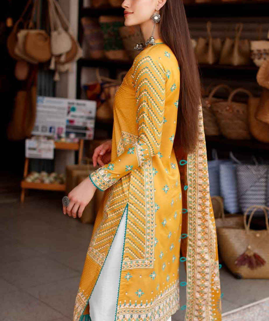 Gul Ahmed Summer'22 DN#22062 B