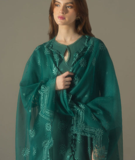 Cross Stitch C/Kari Lawn`25 D#09 VERDENT FLORA