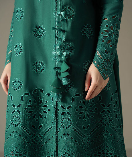 Cross Stitch C/Kari Lawn`25 D#09 VERDENT FLORA