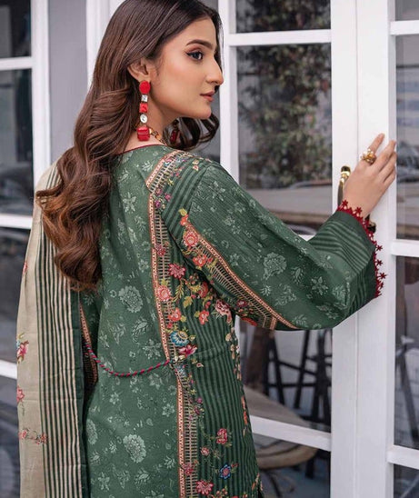 Gul Ahmed Print Lawn`24 CL#42084-A
