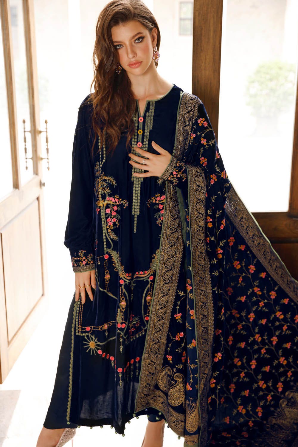 Gul Ahmed Winter Collection`22 WV#22006