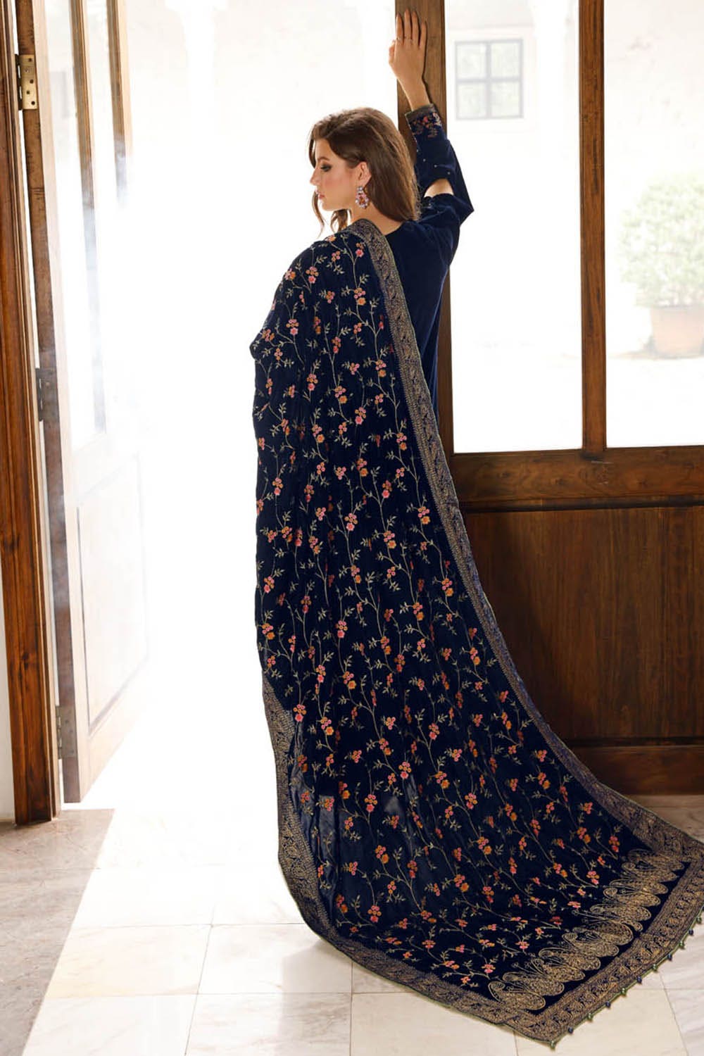 Gul Ahmed Winter Collection`22 WV#22006