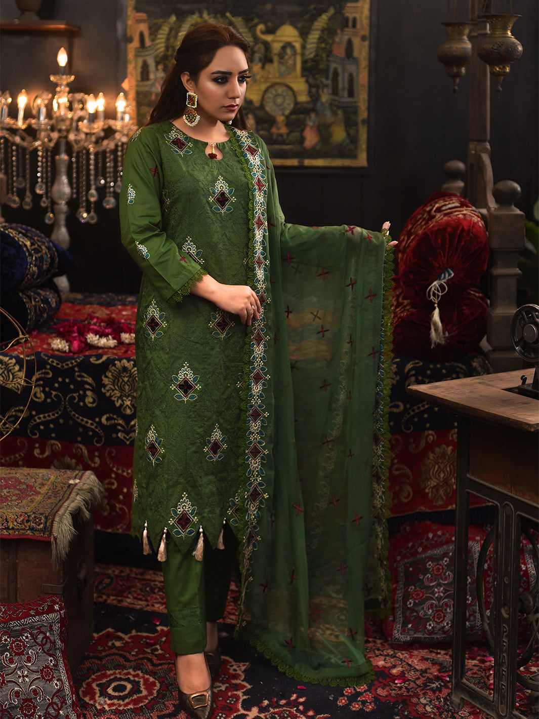Mahnur Luxury Lawn`23 D#06