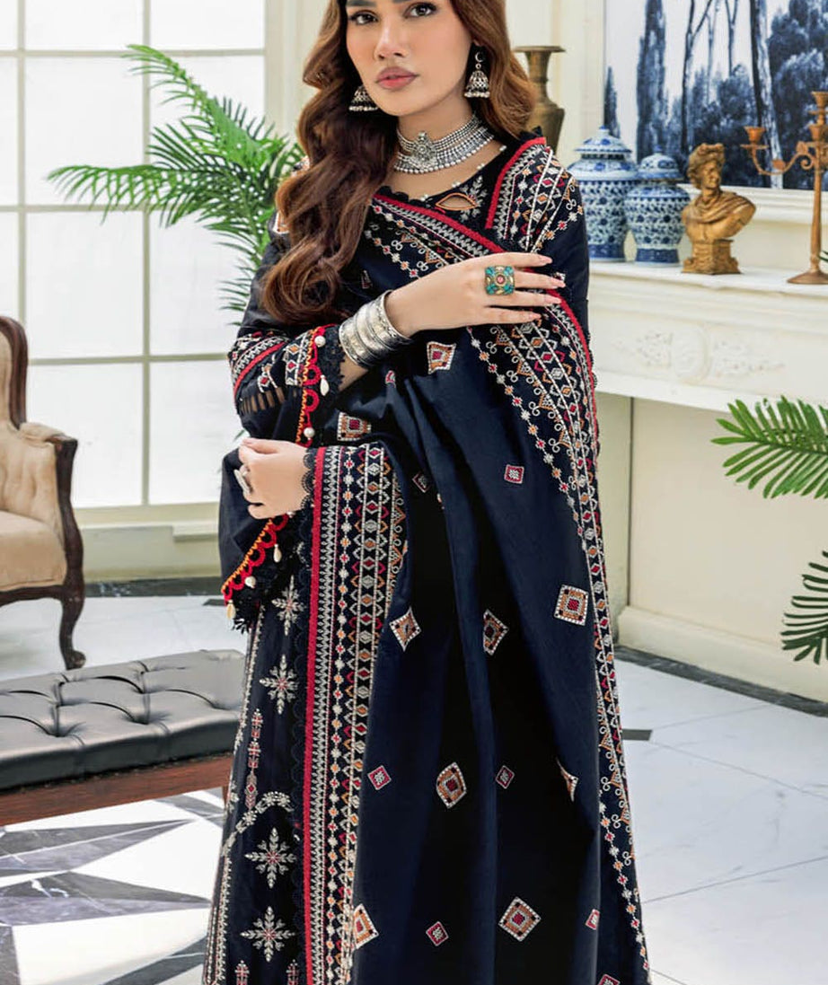Gul Ahmed Winter Collection`22 AY#22012