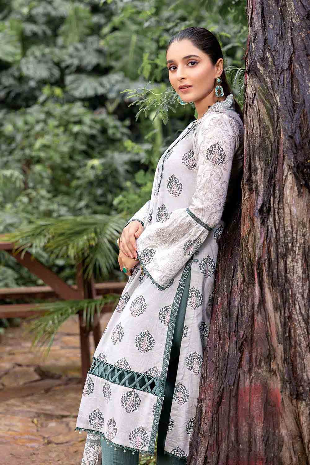 Gul Ahmed Winter Collection`22 K#22060-A