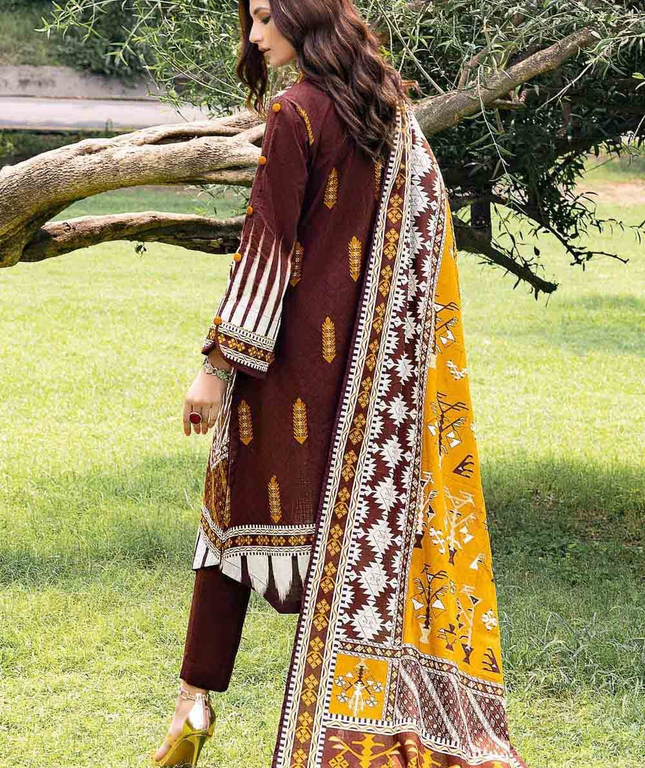 Gul Ahmed Winter Collection`22 K#22039-A