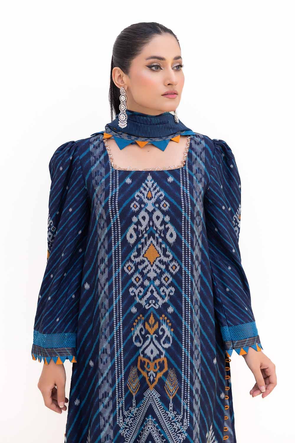 Gul Ahmed Winter'24 DH#42003