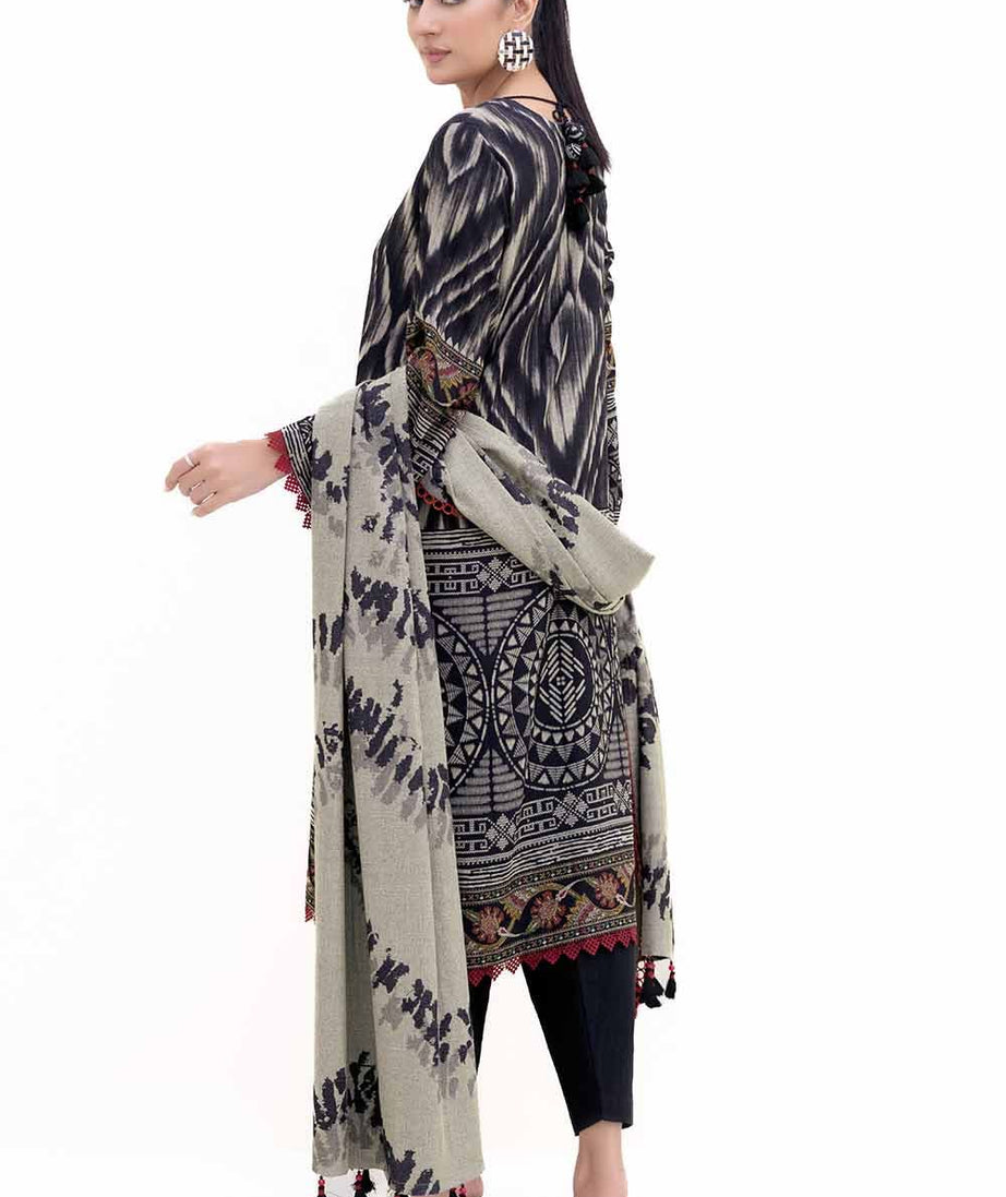 Gul Ahmed Winter'24 DH#42004