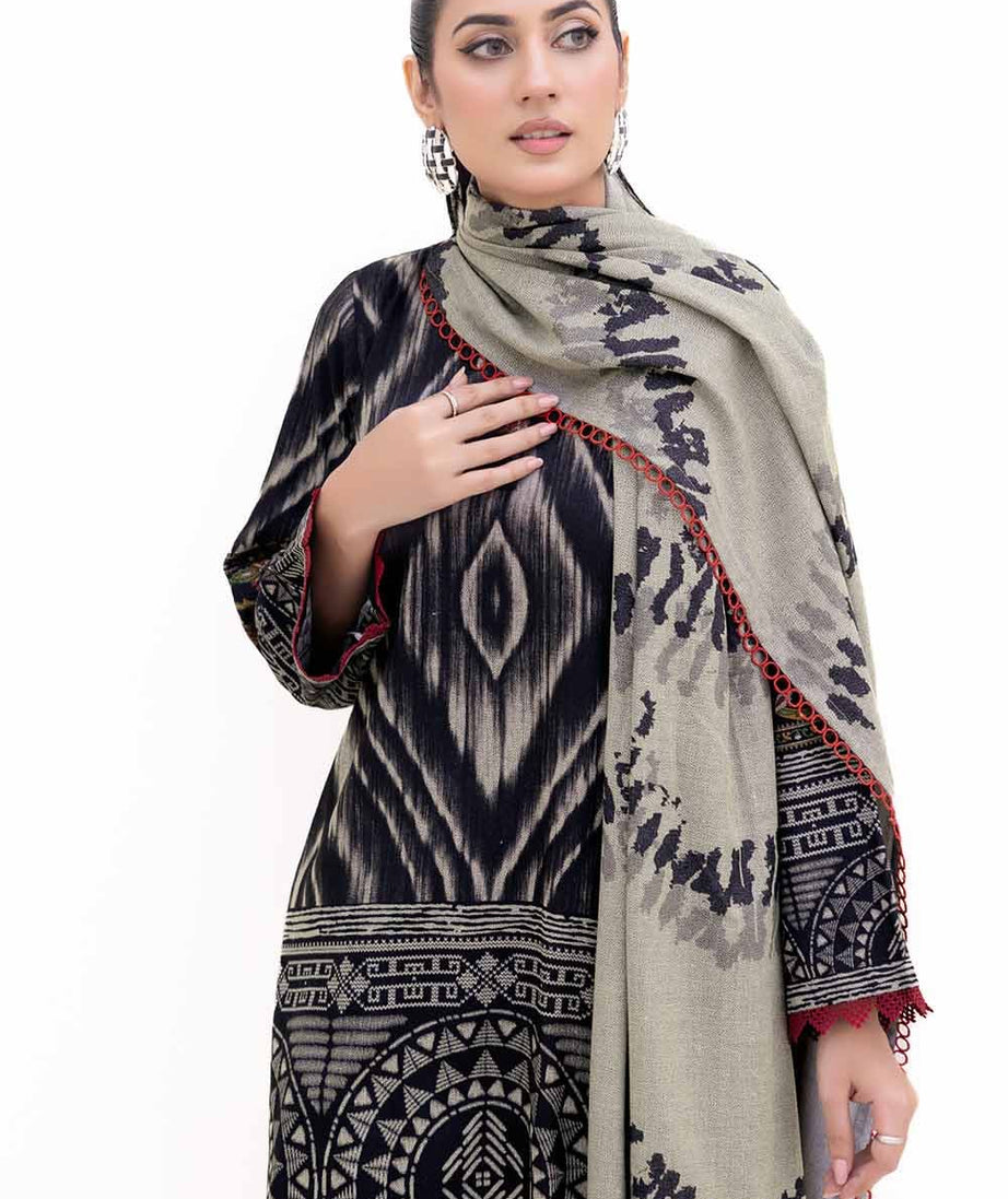 Gul Ahmed Winter'24 DH#42004