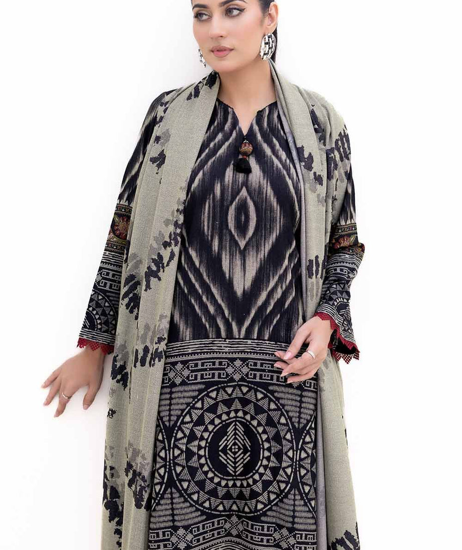 Gul Ahmed Winter'24 DH#42004