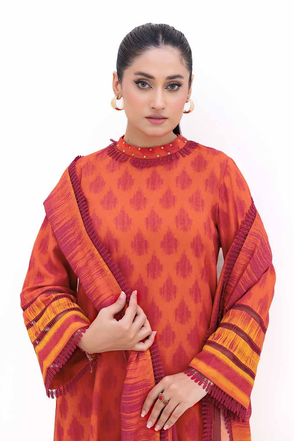 Gul Ahmed Winter'24 DH#42007