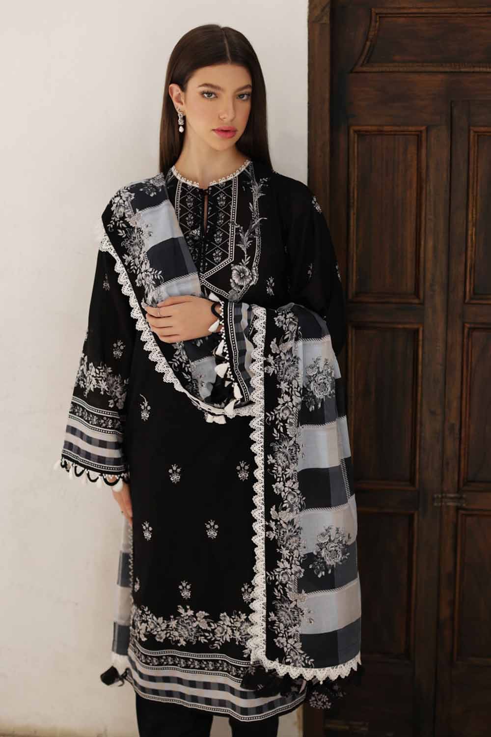Gul Ahmed Lawn`23 B#32005 A