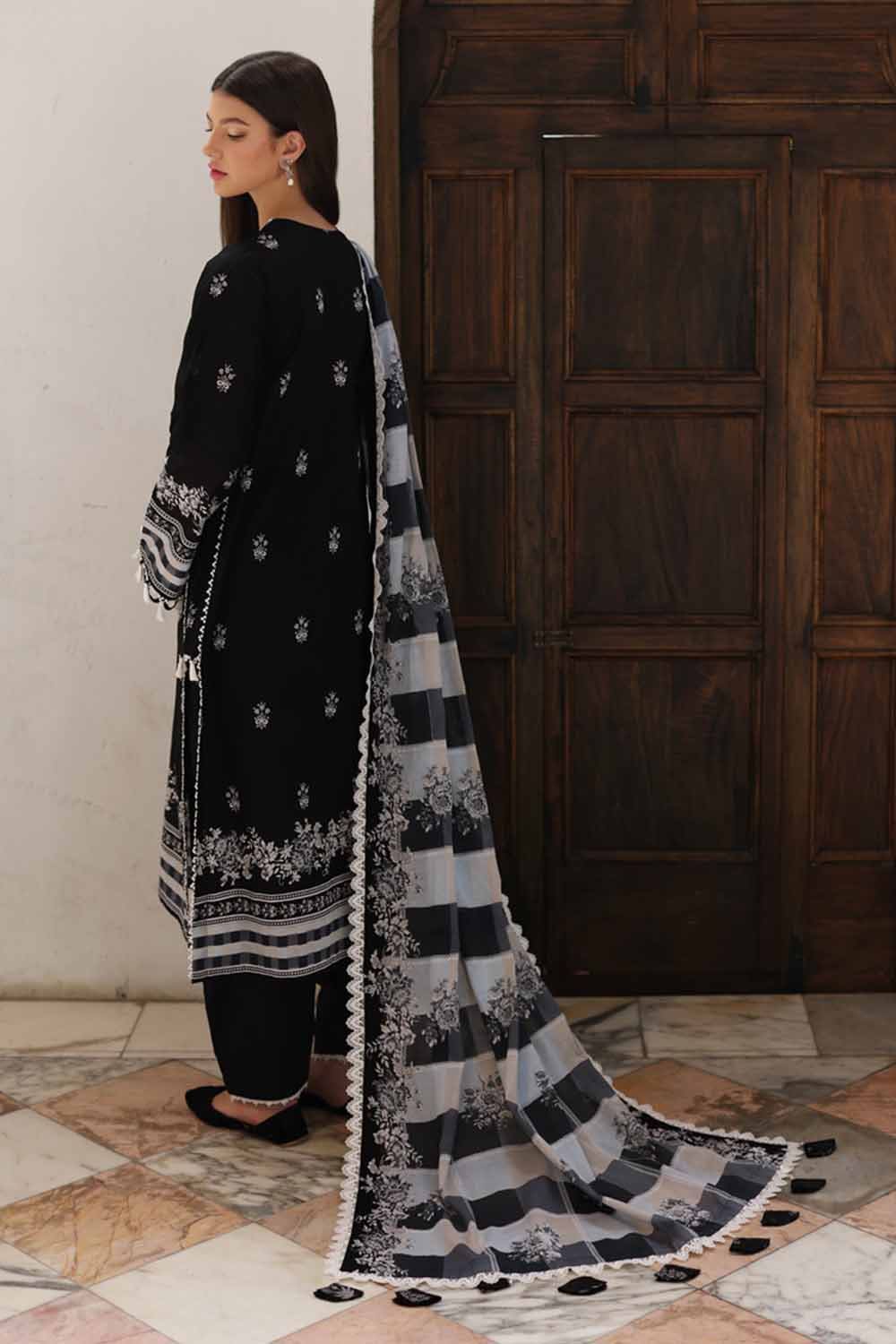 Gul Ahmed Lawn`23 B#32005 A