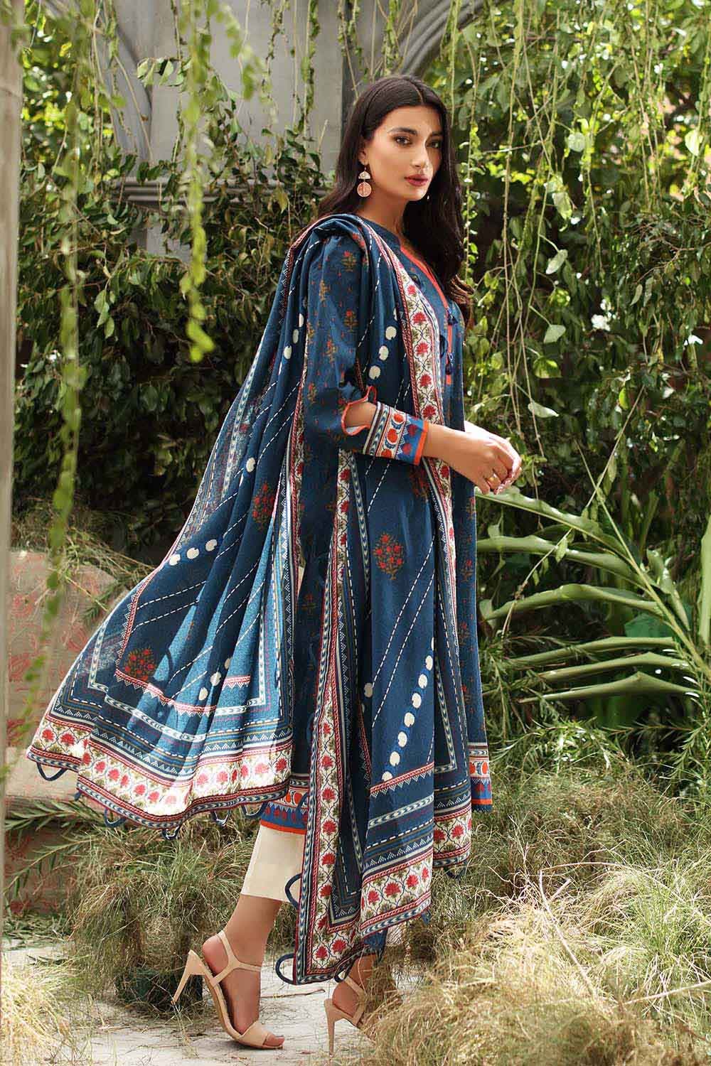 Gul Ahmed Winter Collection`22 AY#12028-B