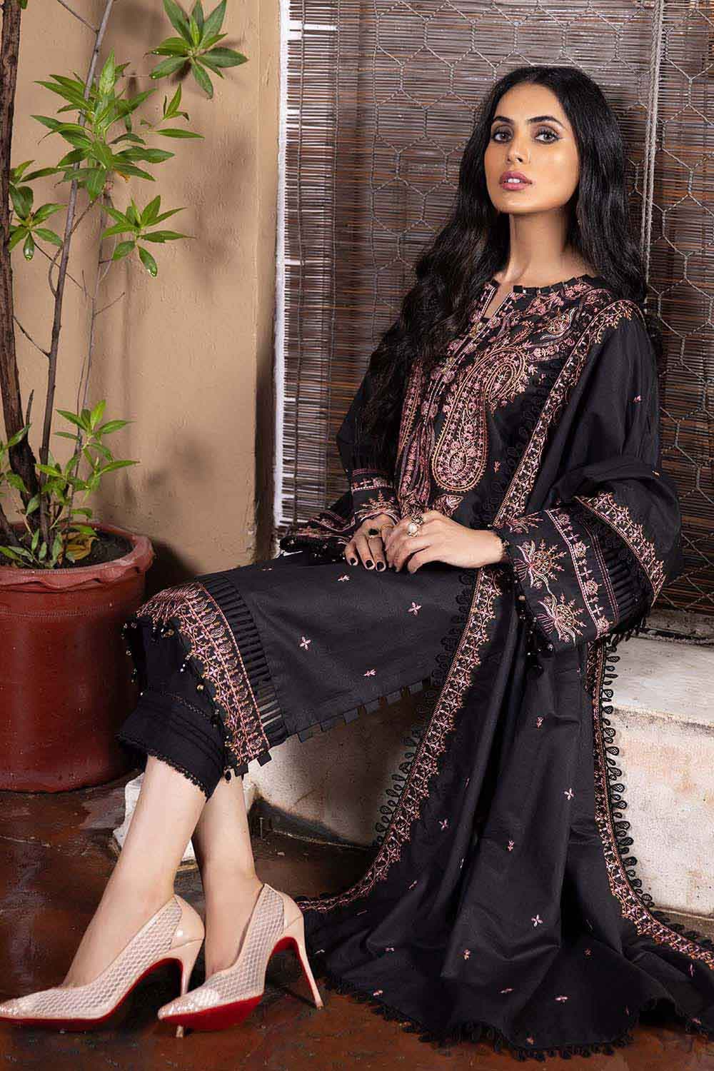 Gul Ahmed Winter Collection`22 AY#12024