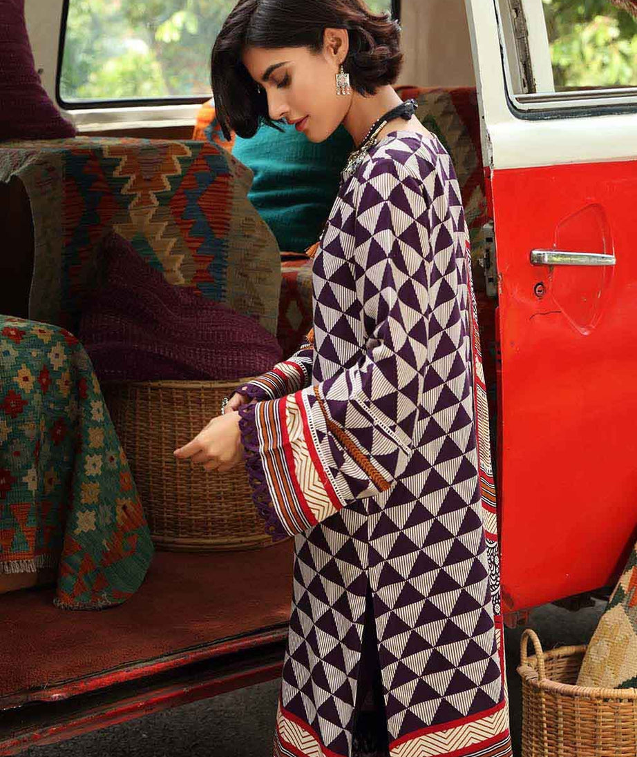 Gul Ahmed Winter Collection`22 LT#12019-B