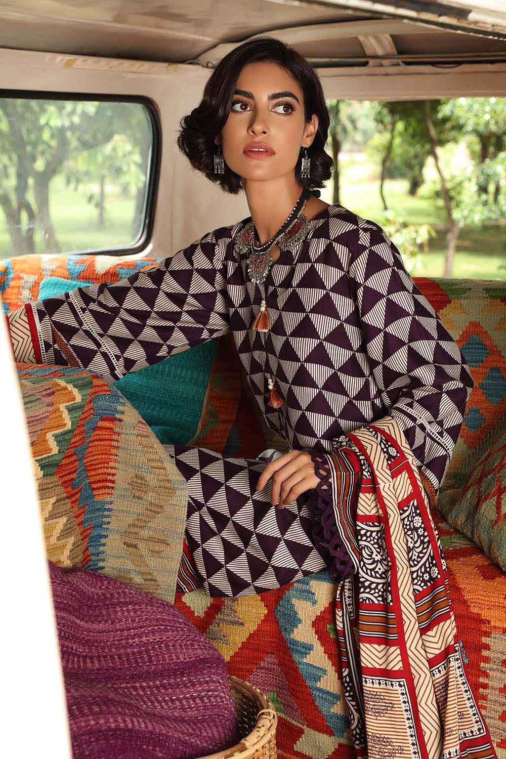 Gul Ahmed Winter Collection`22 LT#12019-B