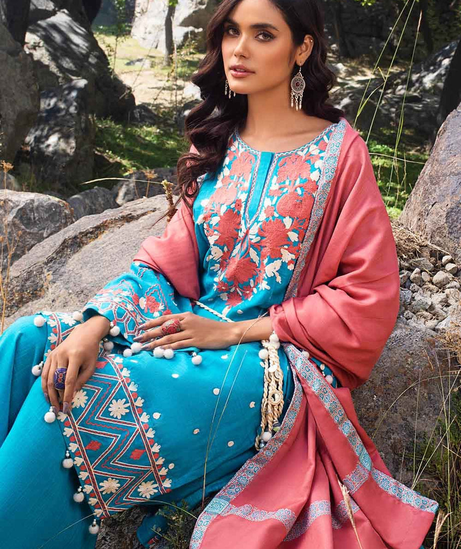 Gul Ahmed Winter Collection`22 AP#12027