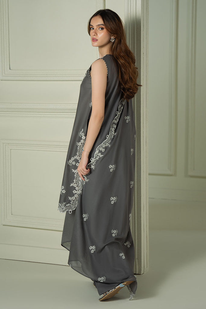 Cross Stitch Emb Lawn`25 D#02