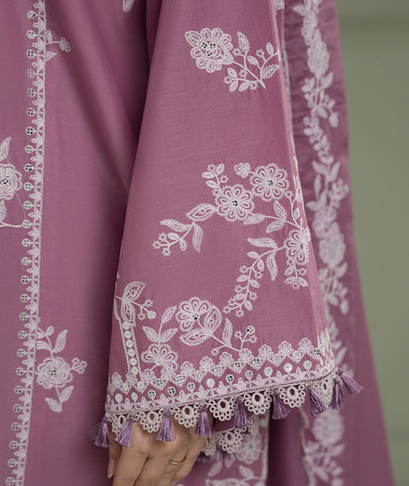 Cross Stitch Emb Lawn`25 D#05