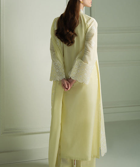 Cross Stitch Emb Lawn`25 D#04