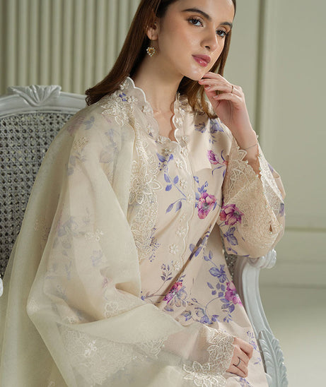 Cross Stitch Emb Lawn`25 D#01