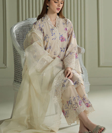 Cross Stitch Emb Lawn`25 D#01