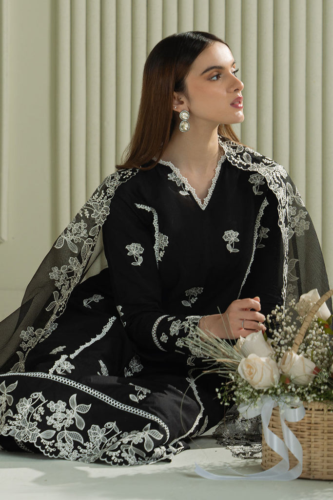 Cross Stitch Emb Lawn`25 D#06