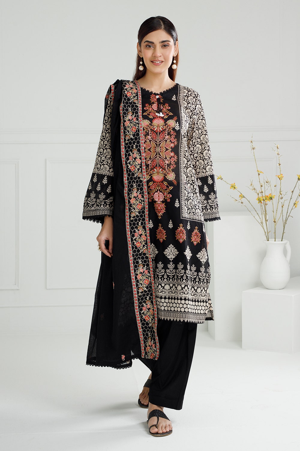 Gul Ahmed Summer Lawn'25 DN#52012-A