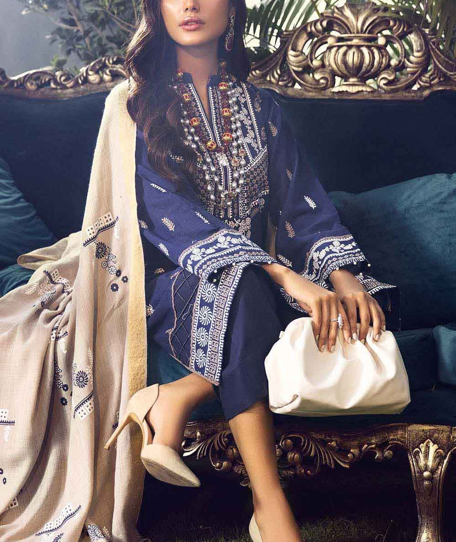 Gul Ahmed Winter Collection`22 AP#12097