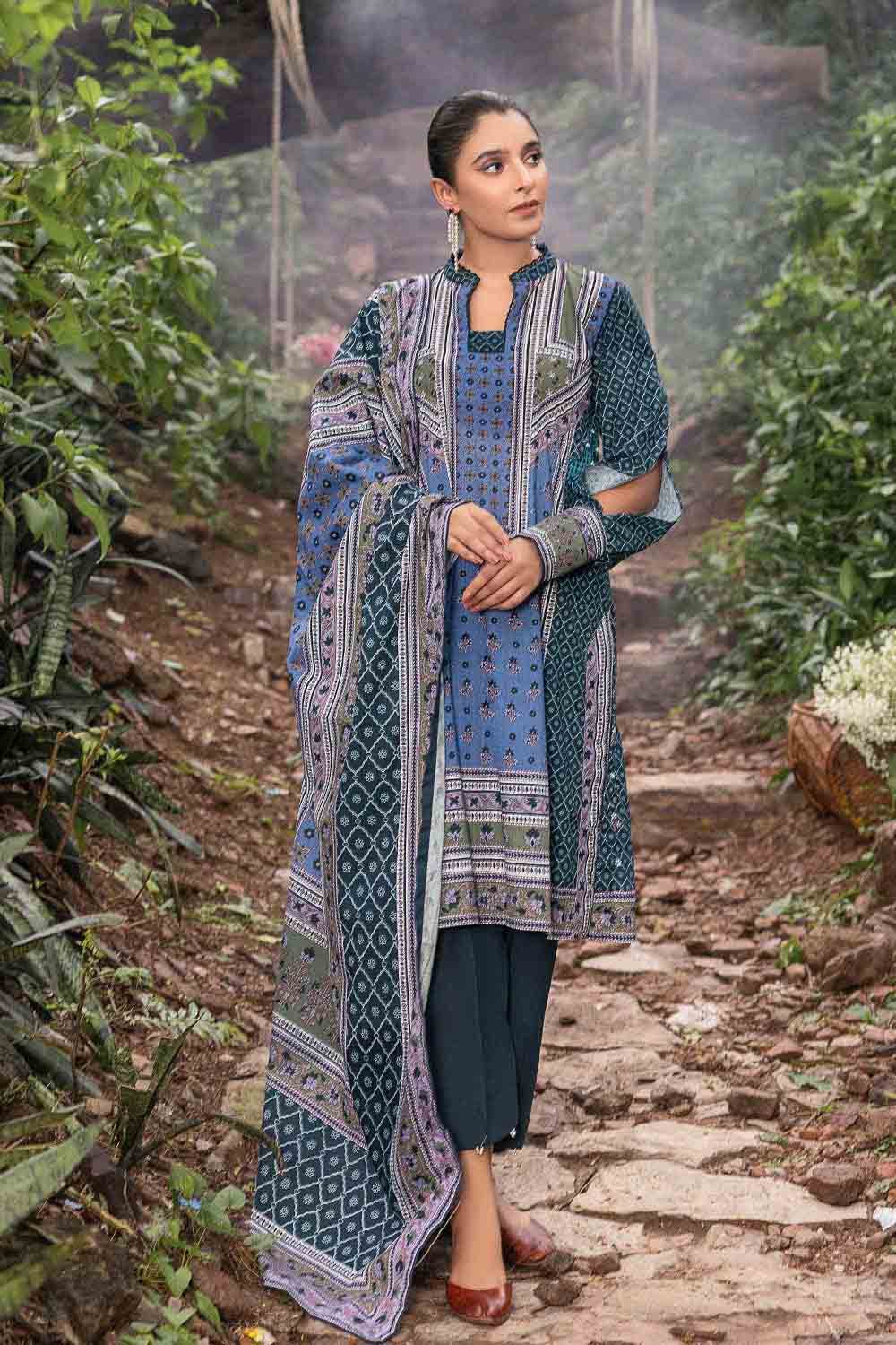 Gul Ahmed Winter Collection`22 K#22059-A