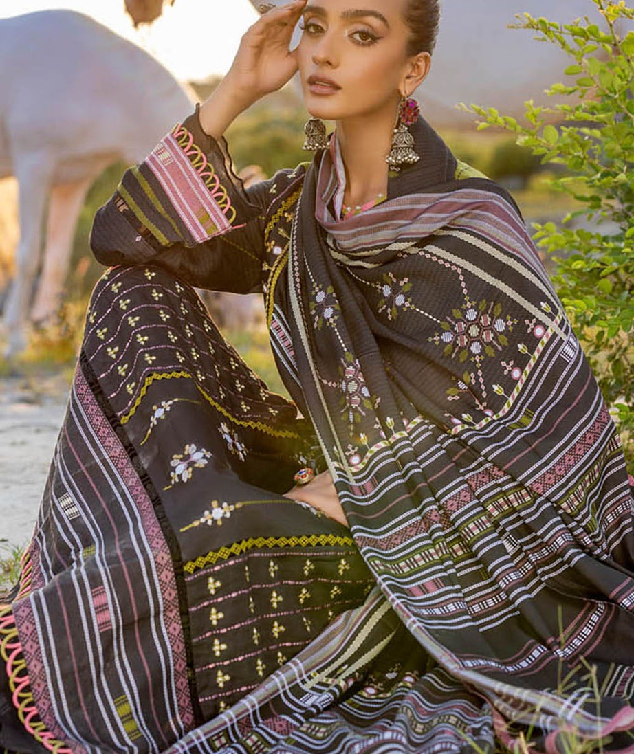 Gul Ahmed Winter Collection`22 LT#22003-A