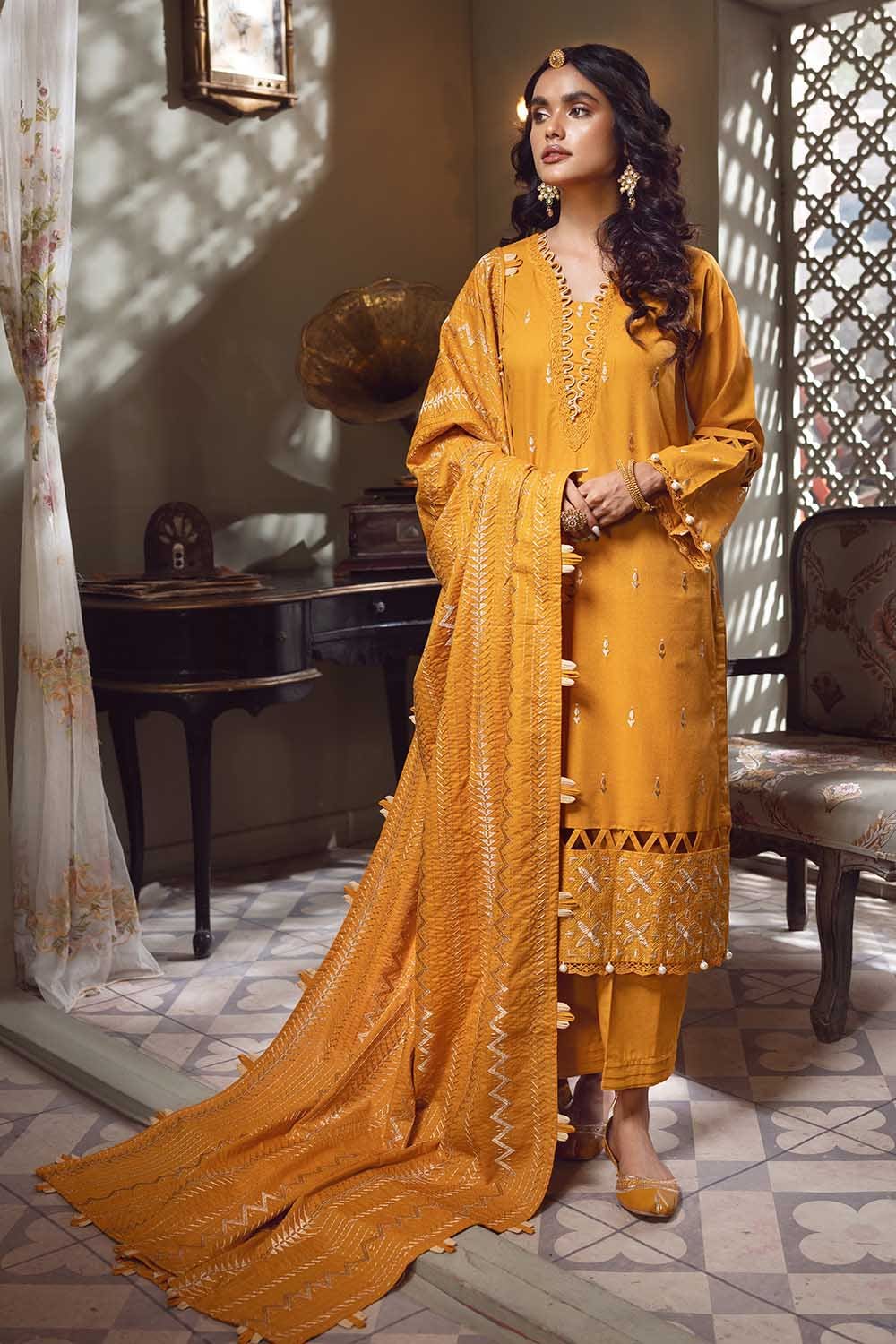 Gul Ahmed Winter Collection`22 AY#22008