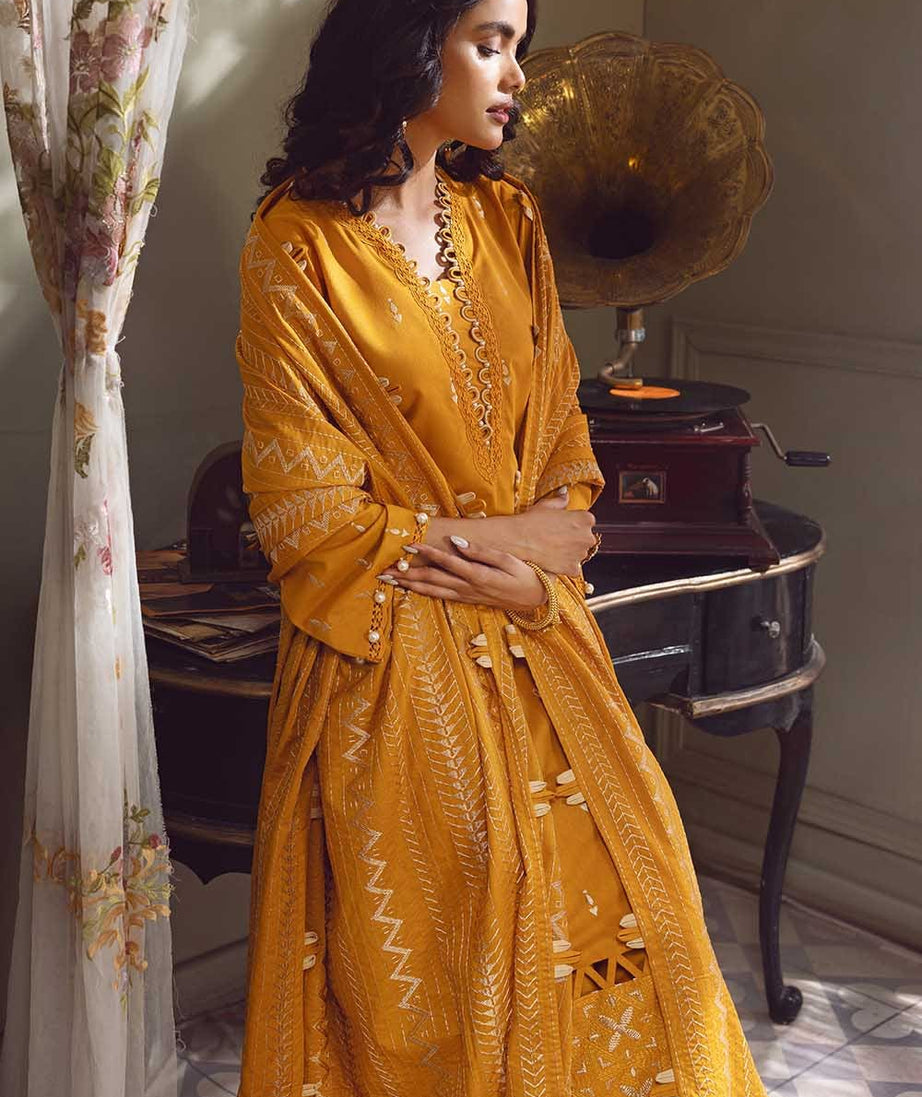 Gul Ahmed Winter Collection`22 AY#22008
