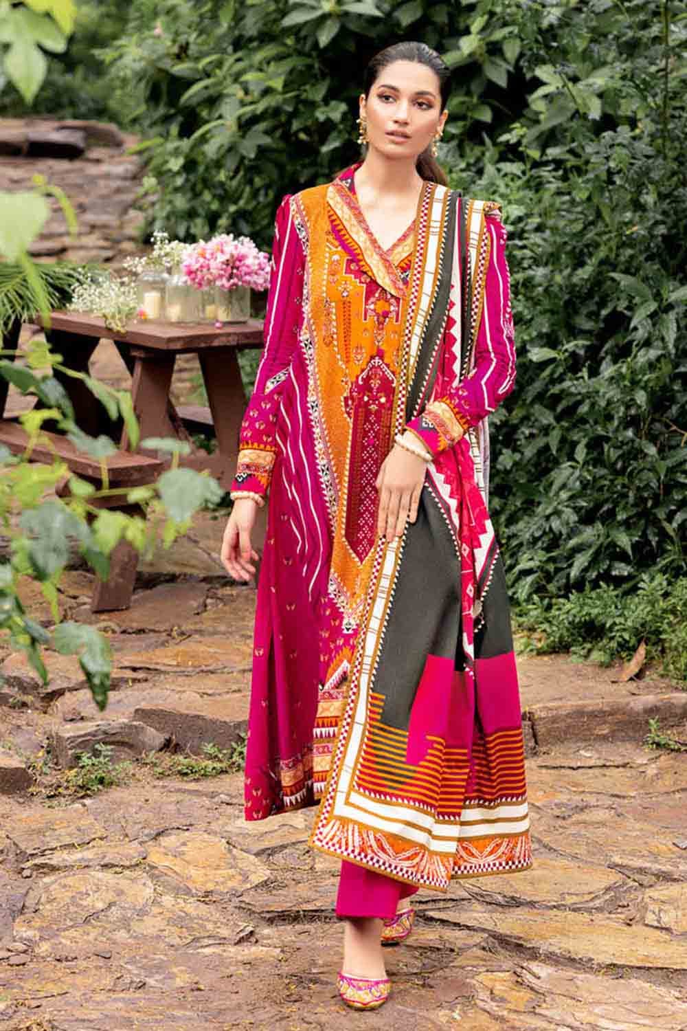 Gul Ahmed Winter Collection`22 K#22040-B