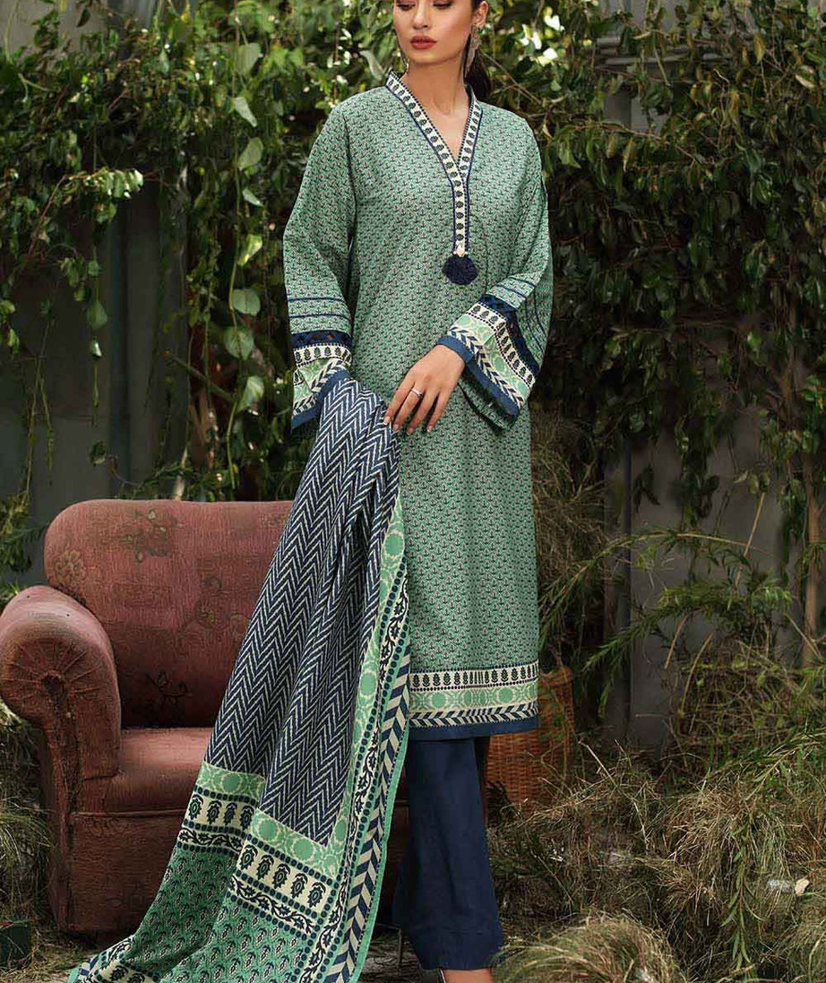 Gul Ahmed Winter Collection`22 AY#12036-B