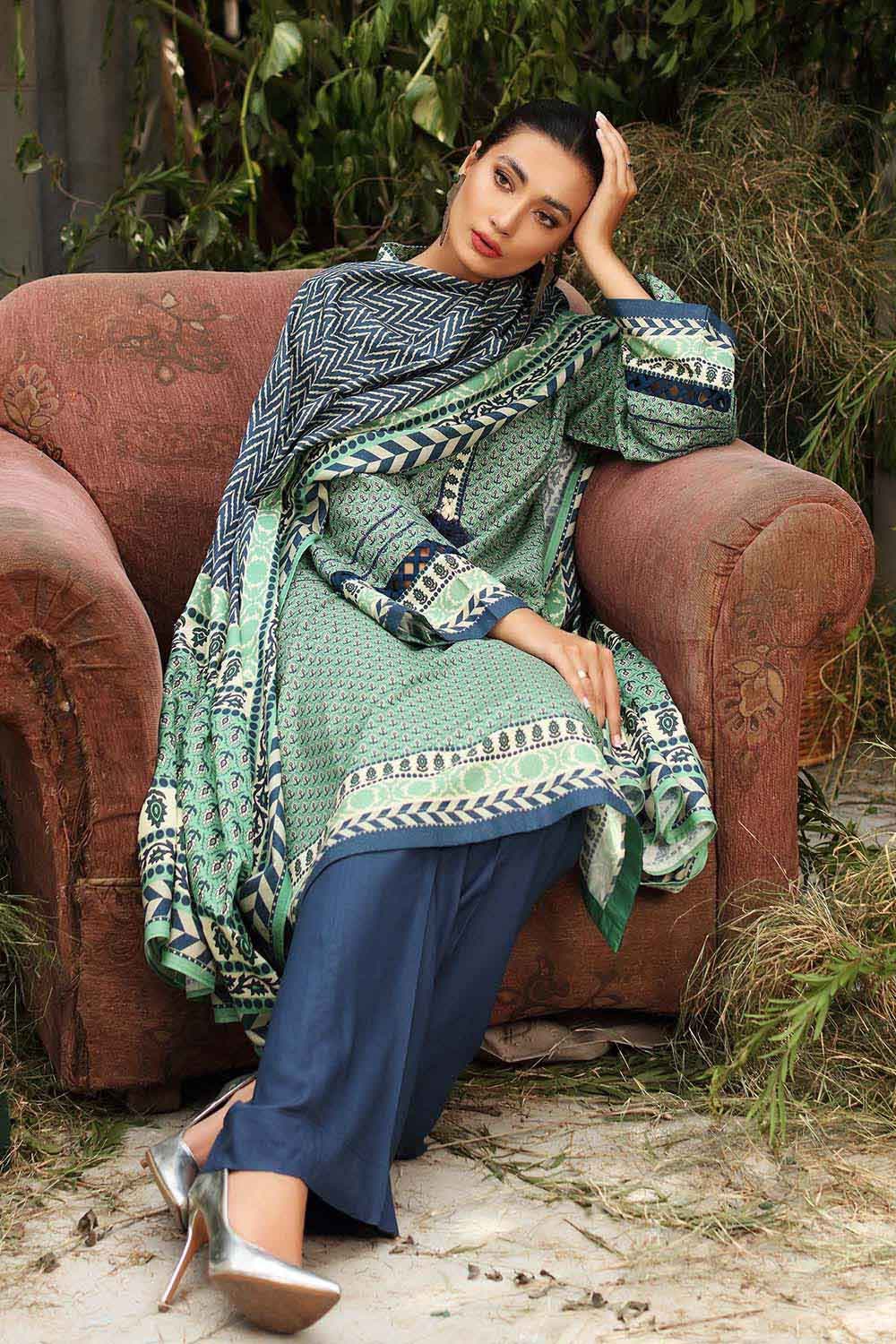Gul Ahmed Winter Collection`22 AY#12036-B