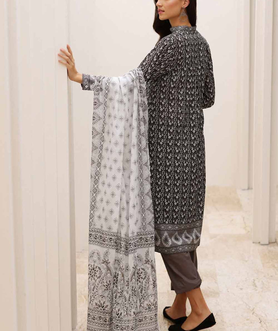 Gul Ahmed Lawn`23 B#32016 A