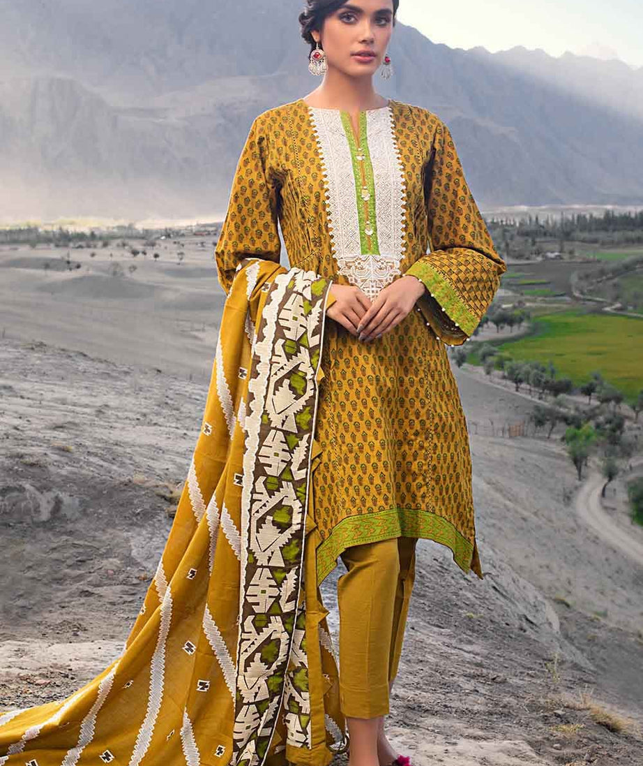Gul Ahmed Winter Collection`22 AP#12084