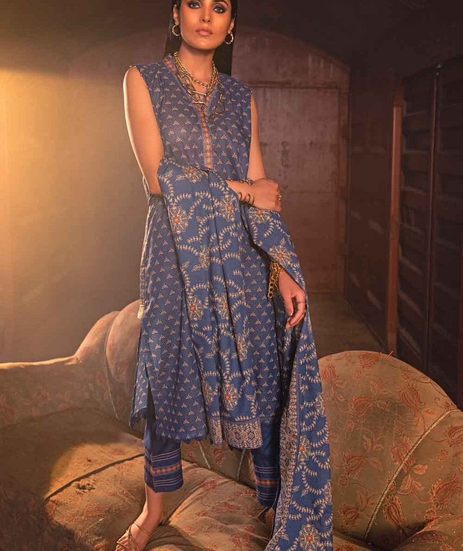 Gul Ahmed Winter Collection`21 AY # 12021 B