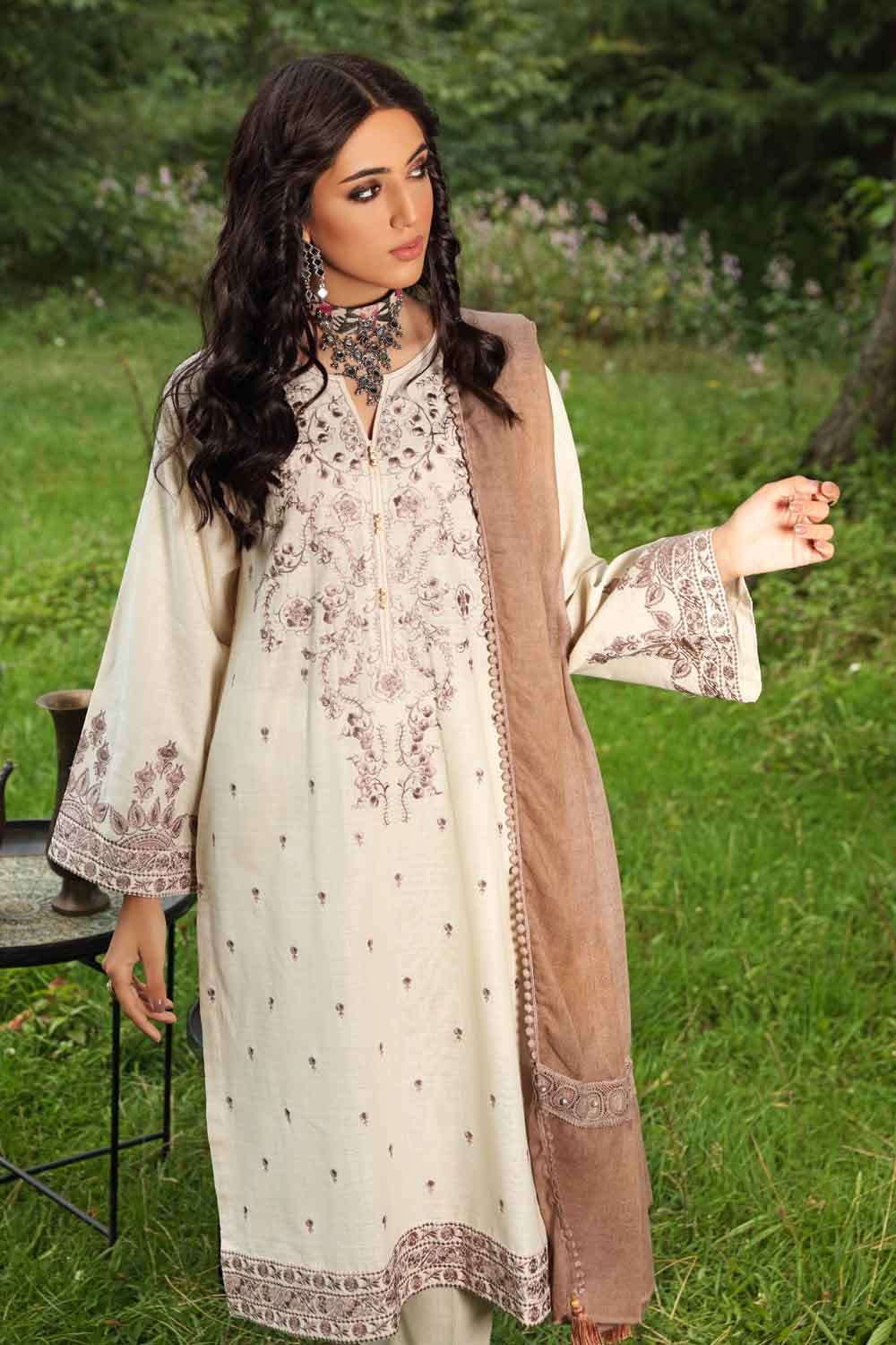 Gul Ahmed Winter Collection`21 AP # 12025