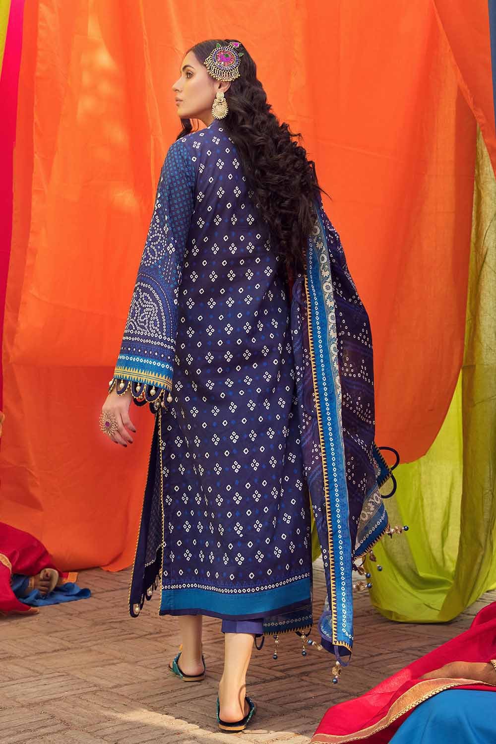 Gul Ahmed Lawn`23 CL#32104 A