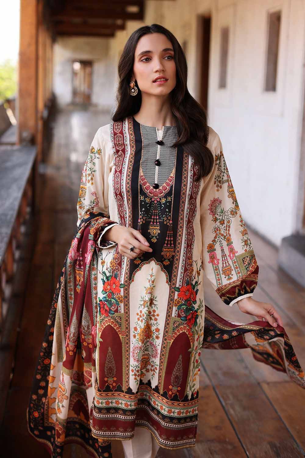Gul Ahmed Lawn`23 CL#32159 A