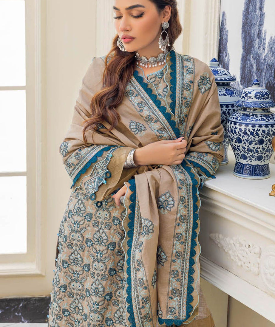 Gul Ahmed Winter Collection`22 AY#22013