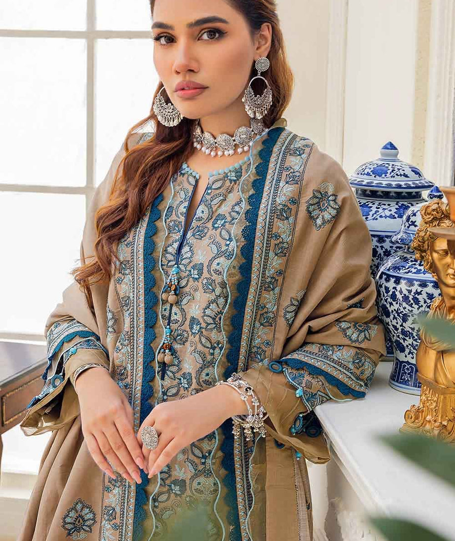 Gul Ahmed Winter Collection`22 AY#22013