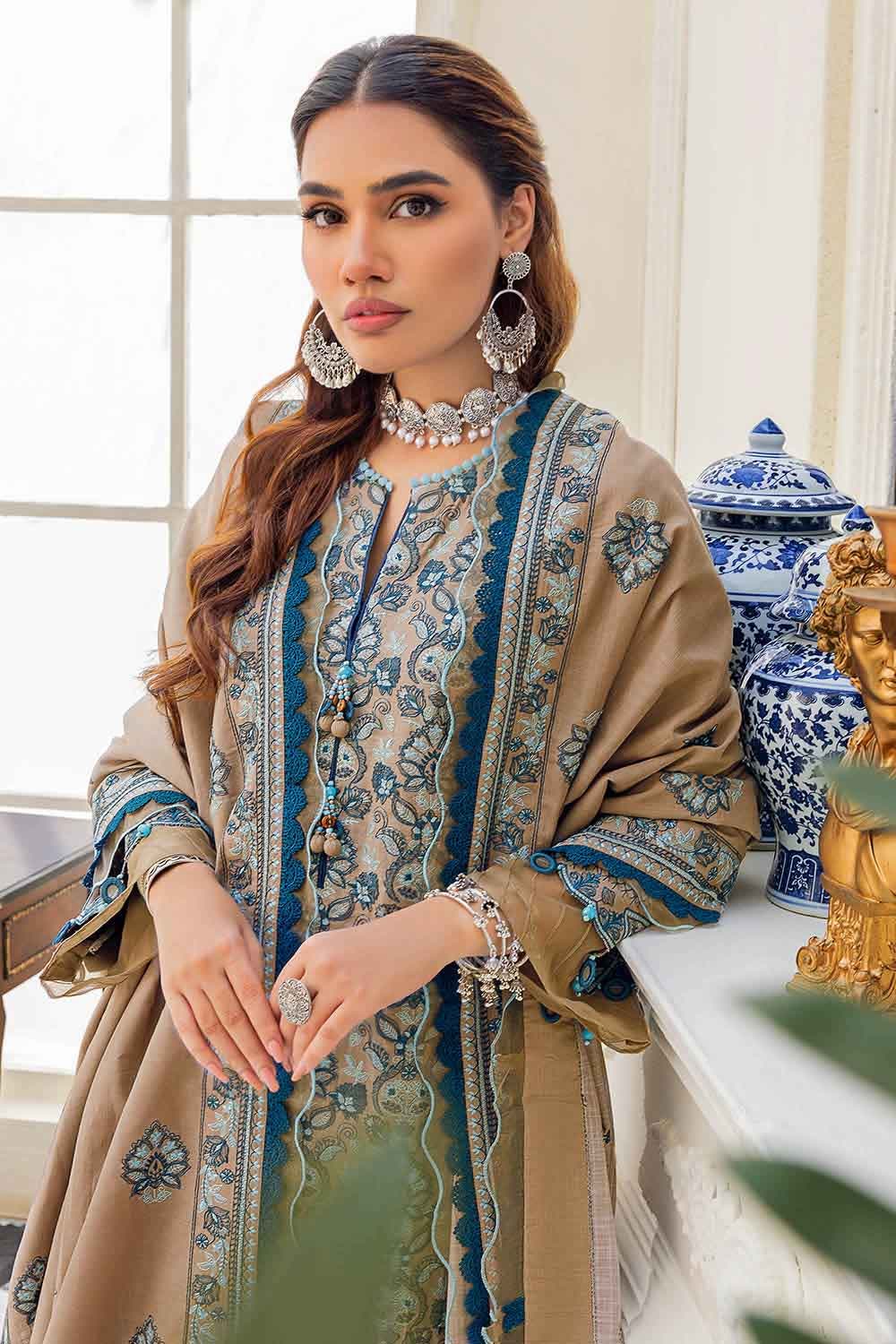 Gul Ahmed Winter Collection`22 AY#22013