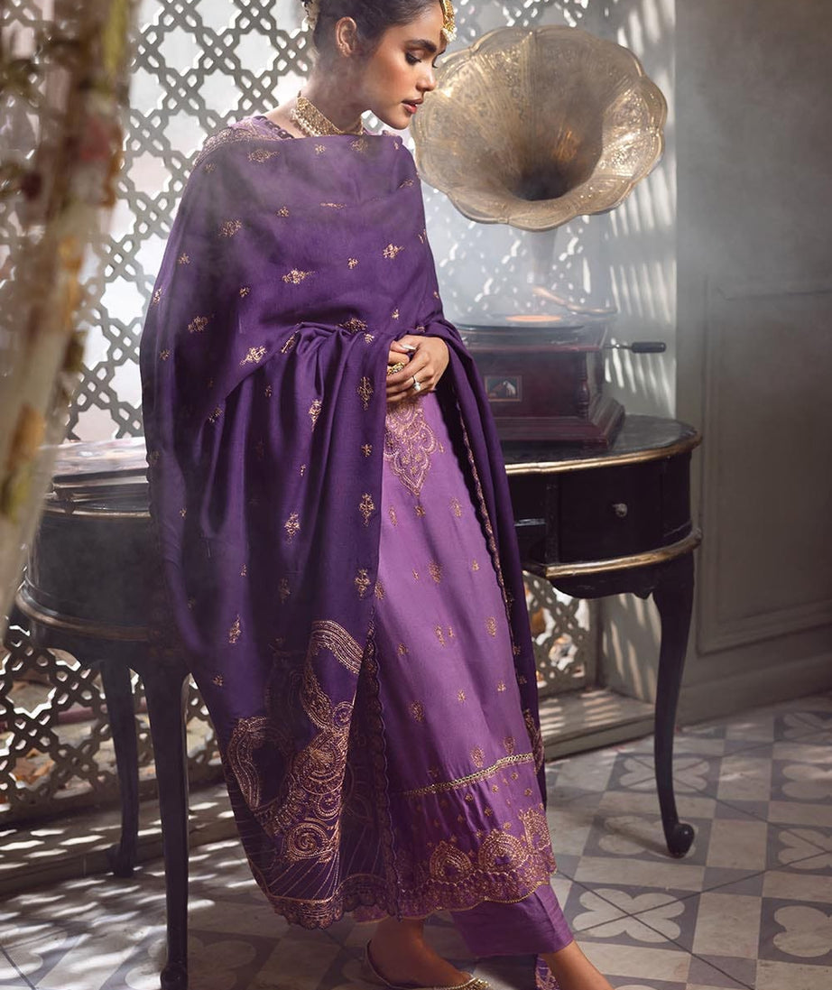 Gul Ahmed Winter Collection`22 AY#12002-A